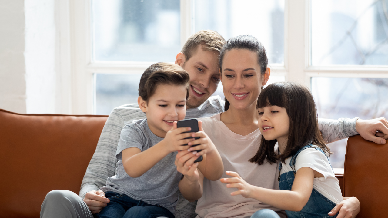 Seminar Parenthing (Peran Orang Tua Dalam Penggunaan Gadget Pada Anak- Anak)